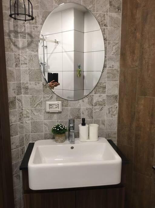 Lovely With Swimming Pool. Apartment